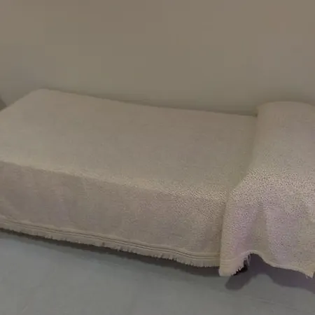 Bisbal Only Adults No Ac * Валенсия