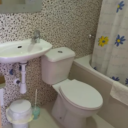 Bisbal Only Adults No Ac * ולנסיה